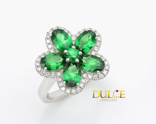 18K Gold Tsavorite & Diamond Ring