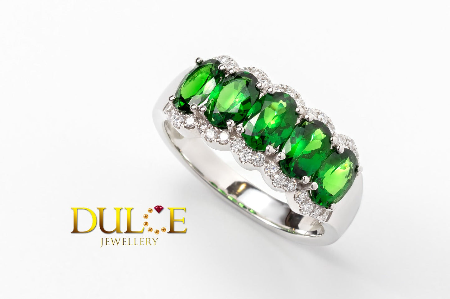 18K Gold Tsavorite & Diamond Ring (GRTSVDW6244)